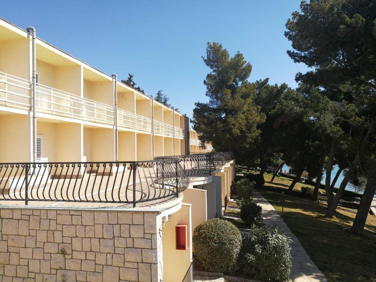 Hotel Val All Inclusive Donji Seget Exterior foto