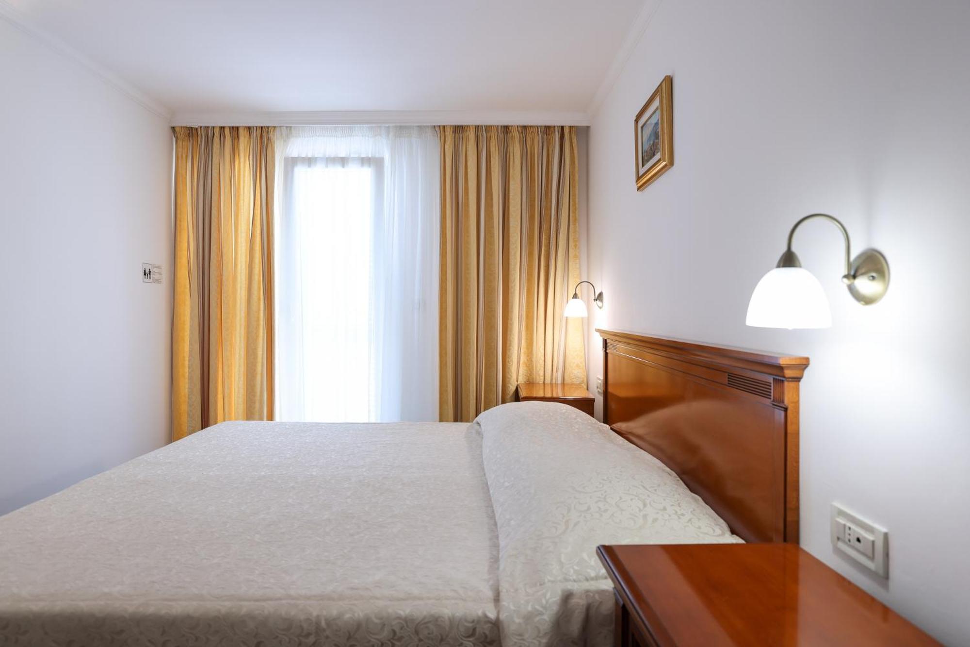 Hotel Val All Inclusive Donji Seget Exterior foto