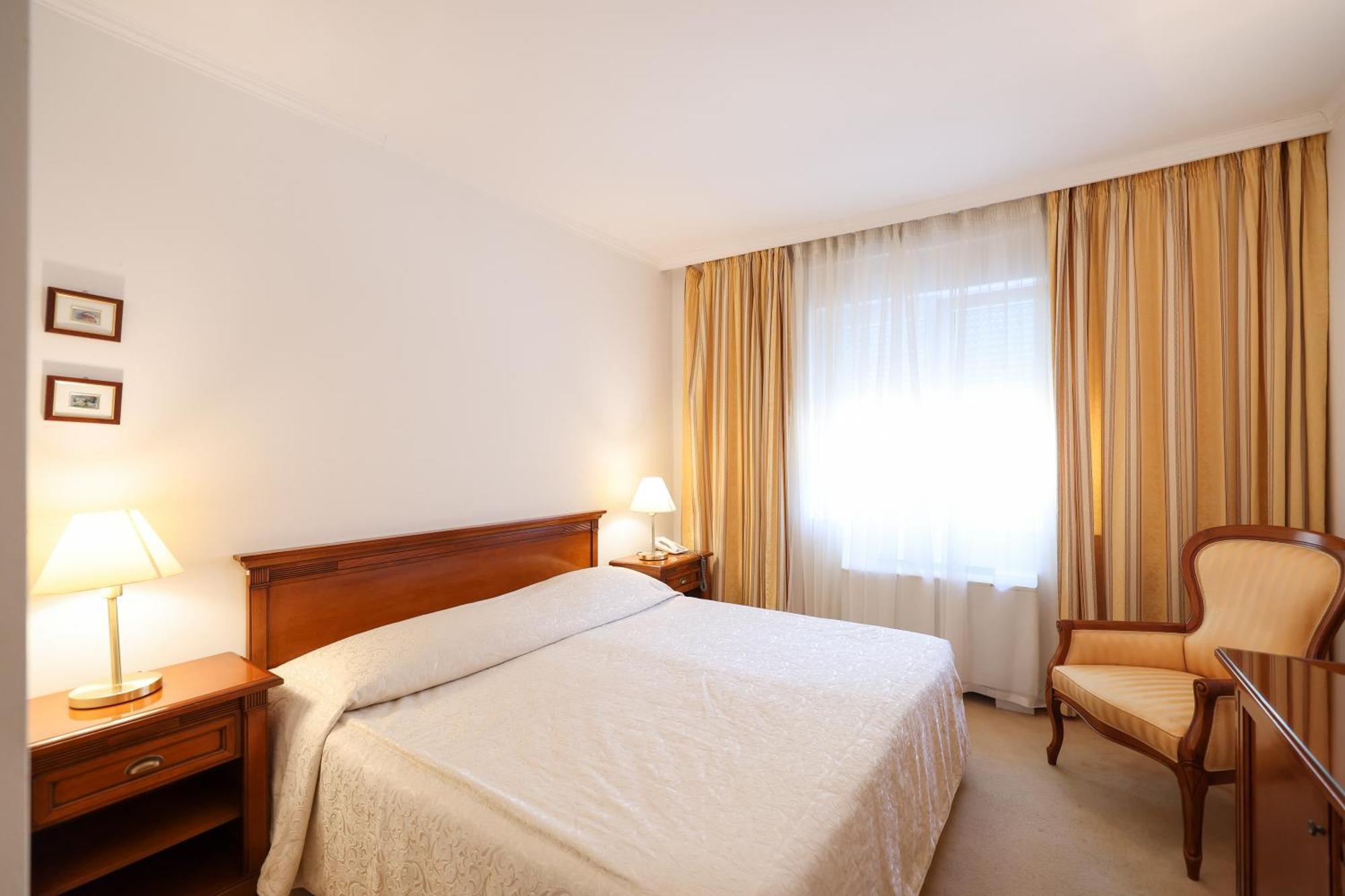 Hotel Val All Inclusive Donji Seget Exterior foto